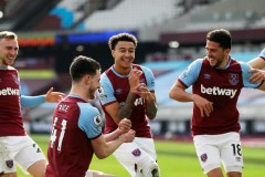 罗比尼奥17岁子解约金4300万，切尔西利物浦英超争夺战